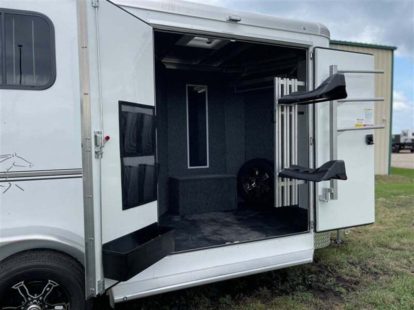 New Bumper Pull Horse Trailer - Image 10
