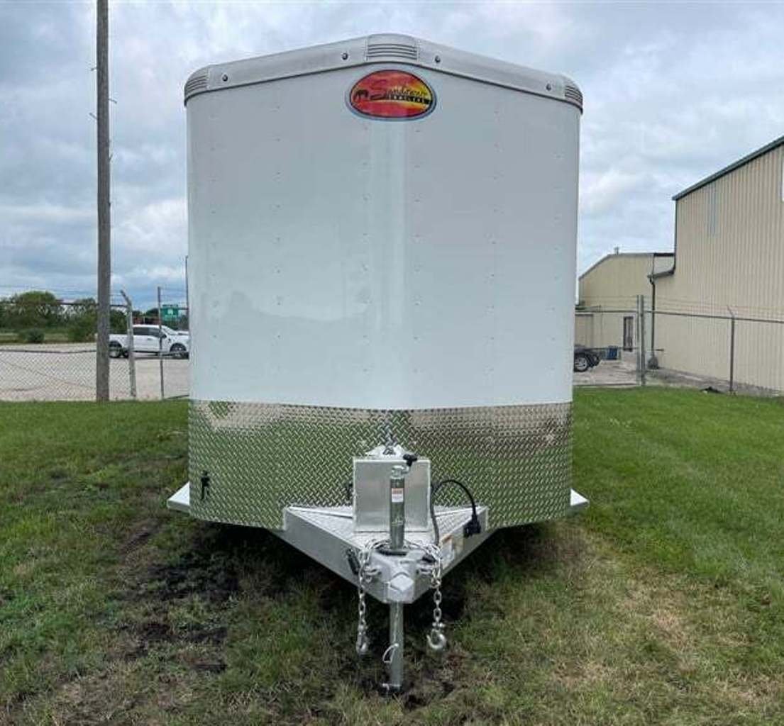 New Bumper Pull Horse Trailer - Image 4