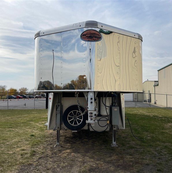 Used Gooseneck Horse Trailer - Image 24