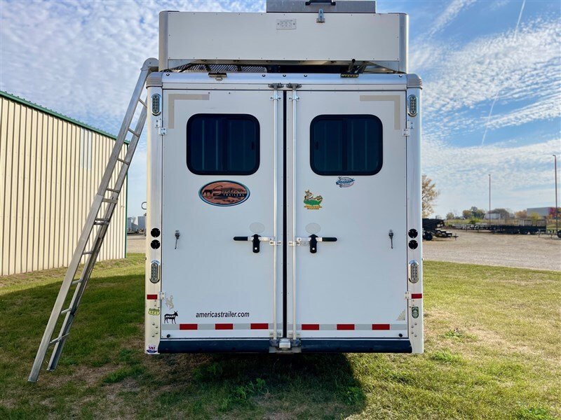 Used Gooseneck Horse Trailer - Image 7