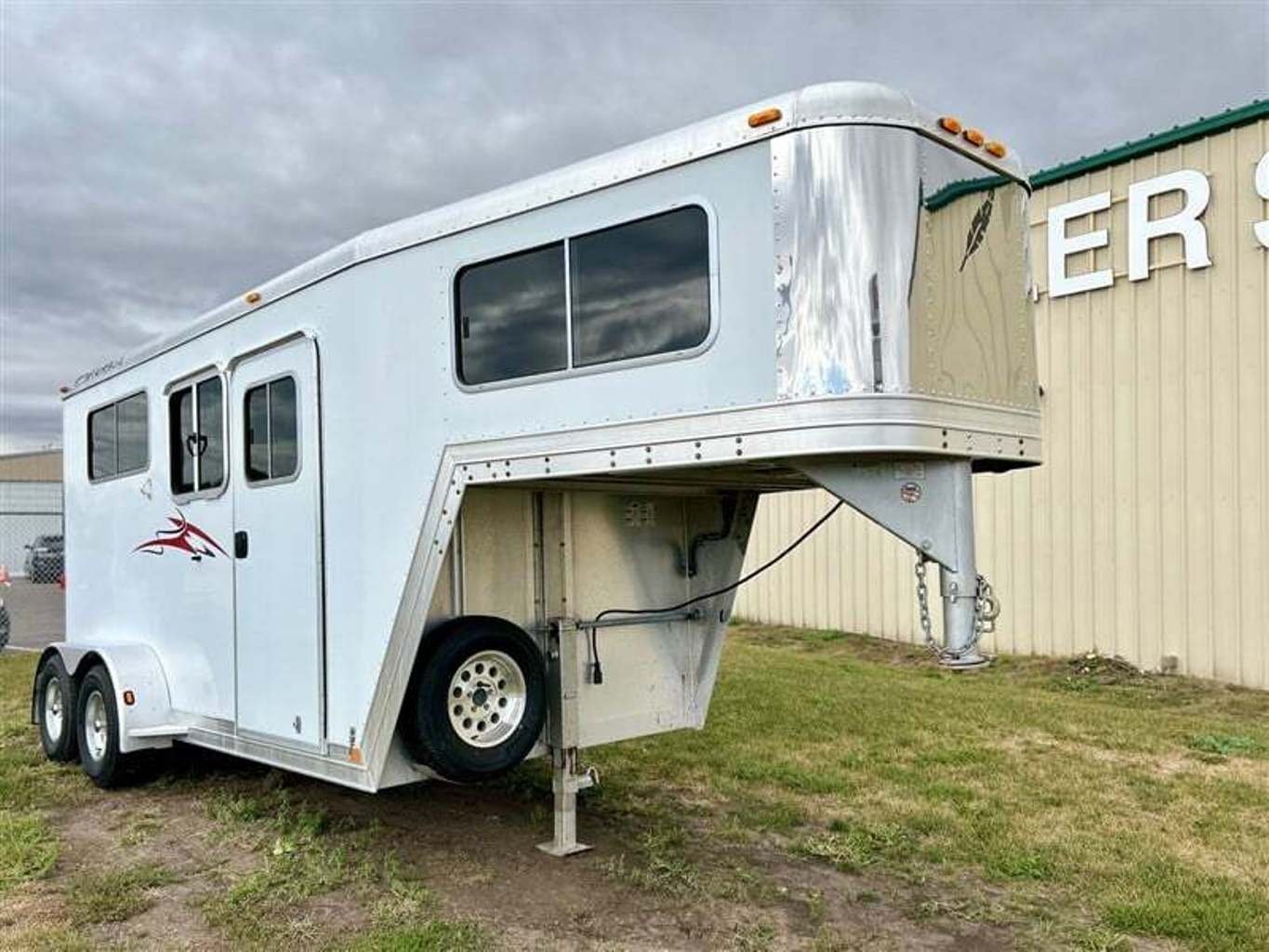 Used Gooseneck Horse Trailer - Image 5